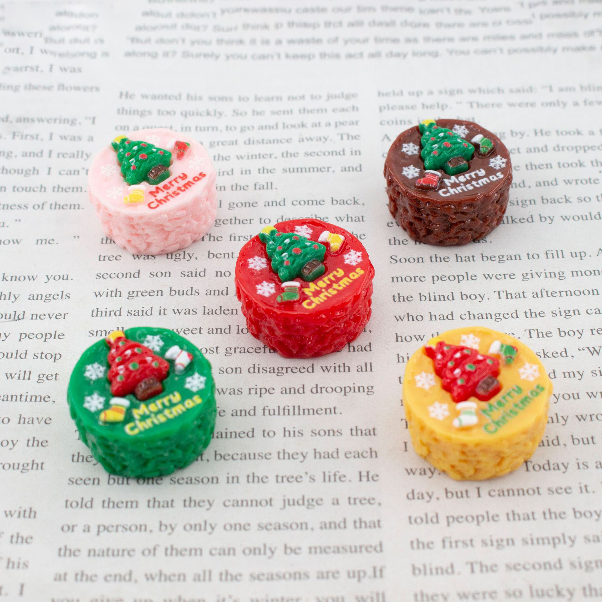 10pcs Resin imitation Christma - Jewelry Making Table のレビューと価格