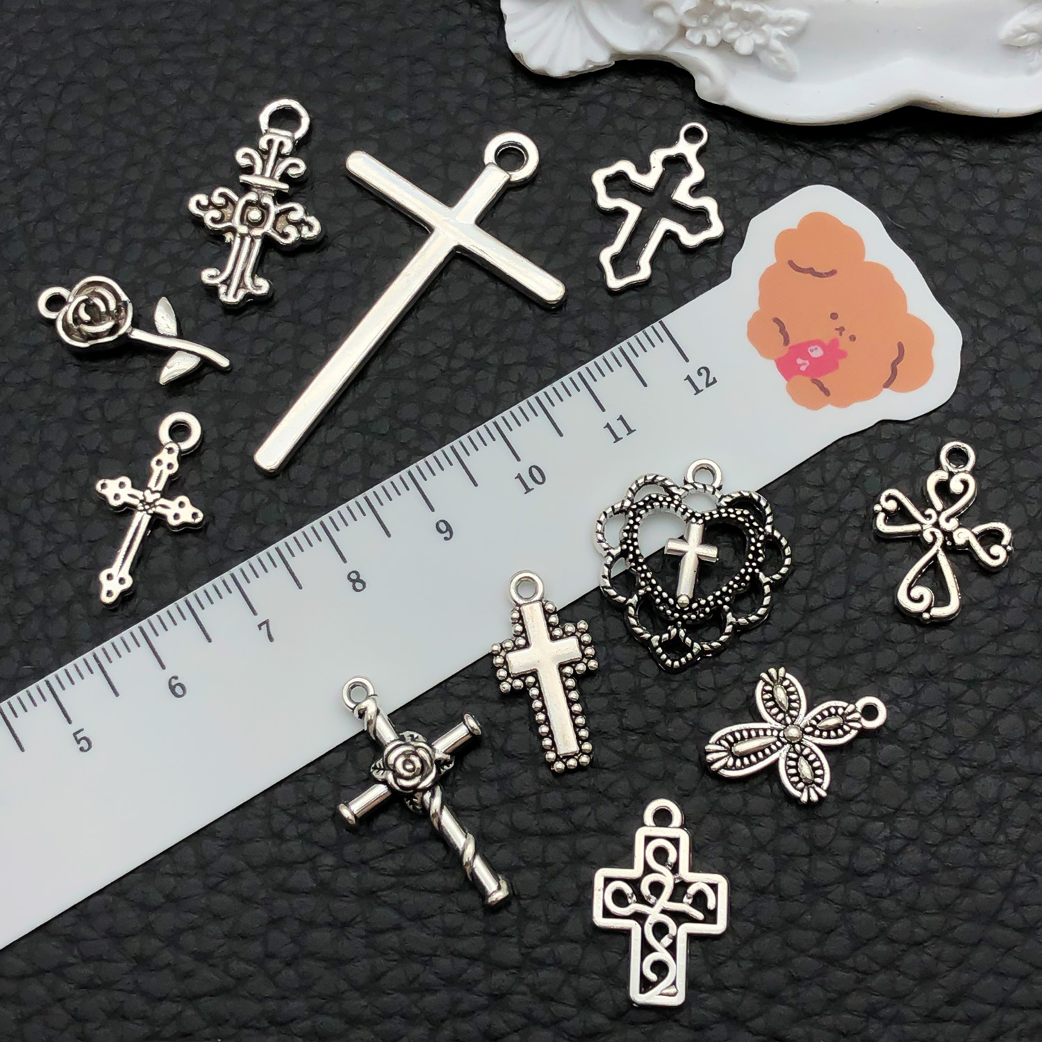 52pcs Assorted Cross Pendants  - Jewelry Making Tutorials のレビューと価格