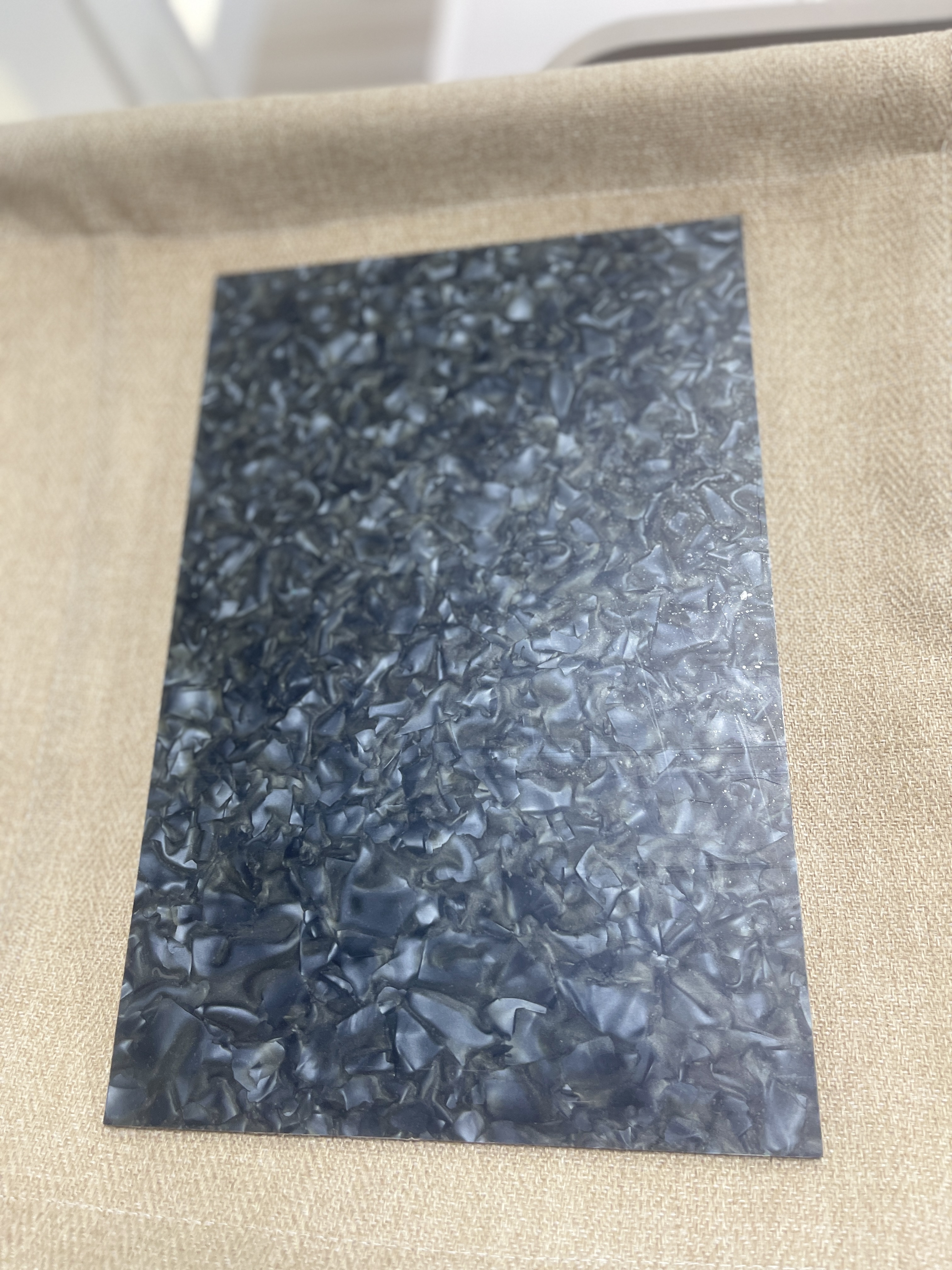 Dark Grey Pear  laminated acry - Jewelry Making Table のレビューと価格