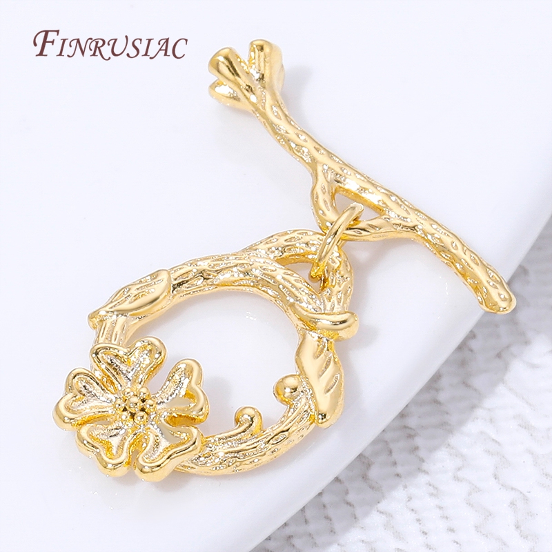 18K Gold Plated Flower Branch  - Toggle Clasp Gold のレビューと価格
